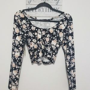 NWT Forever 21 - Flowery crop top